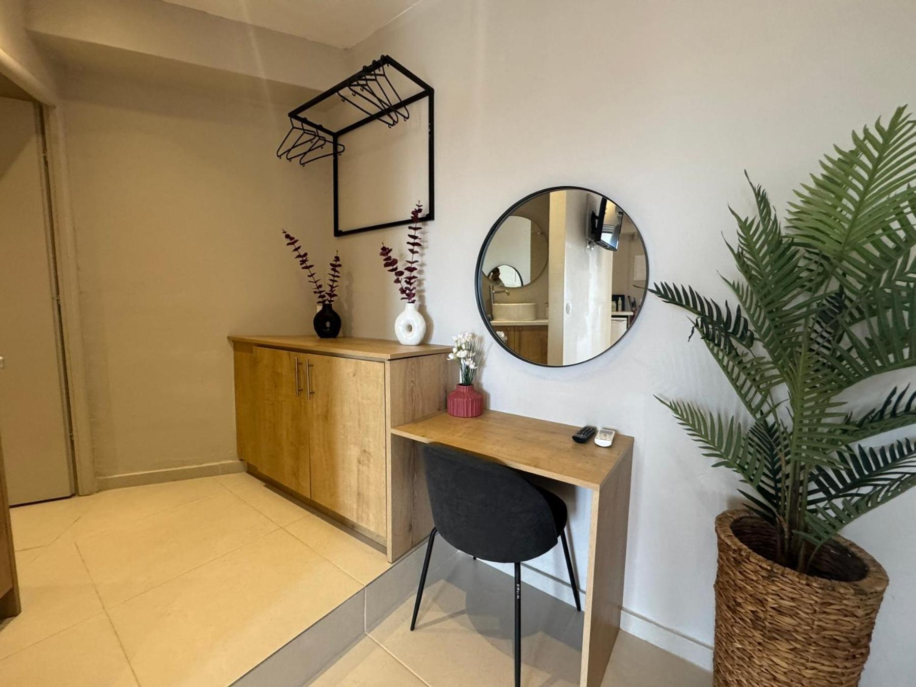 Eleftherias Suites - Near Beach Apartments Marathi  Extérieur photo